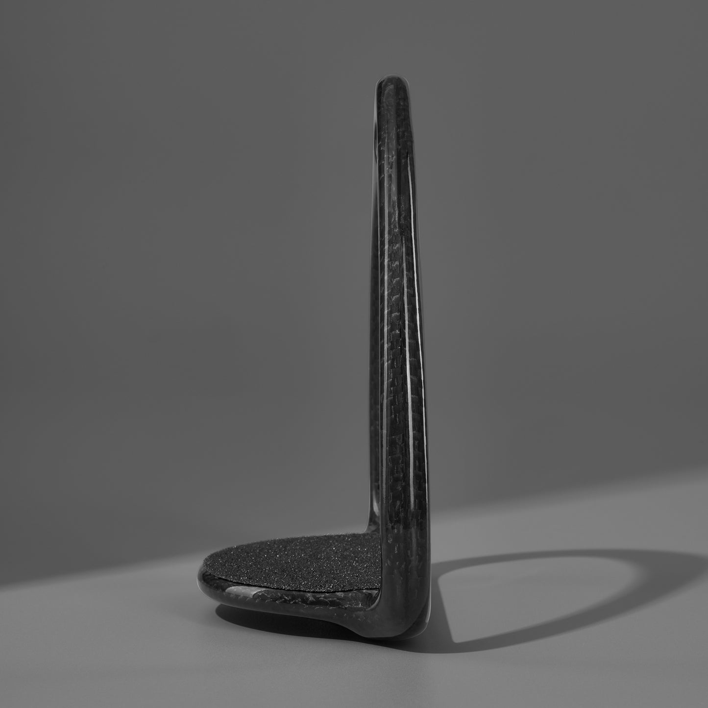 RS7 Jockey Stirrups – Ultra-Light Carbon Fiber Racing Stirrups with Larger Footrest